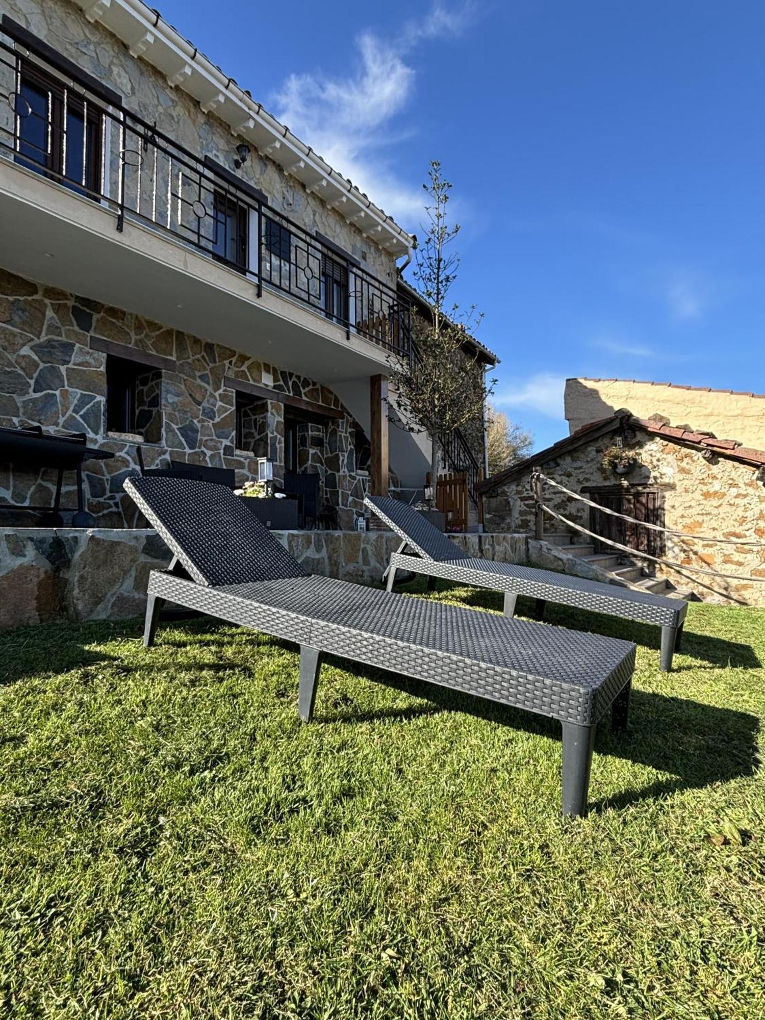 Villa Almastur Rural Siero Esterno foto